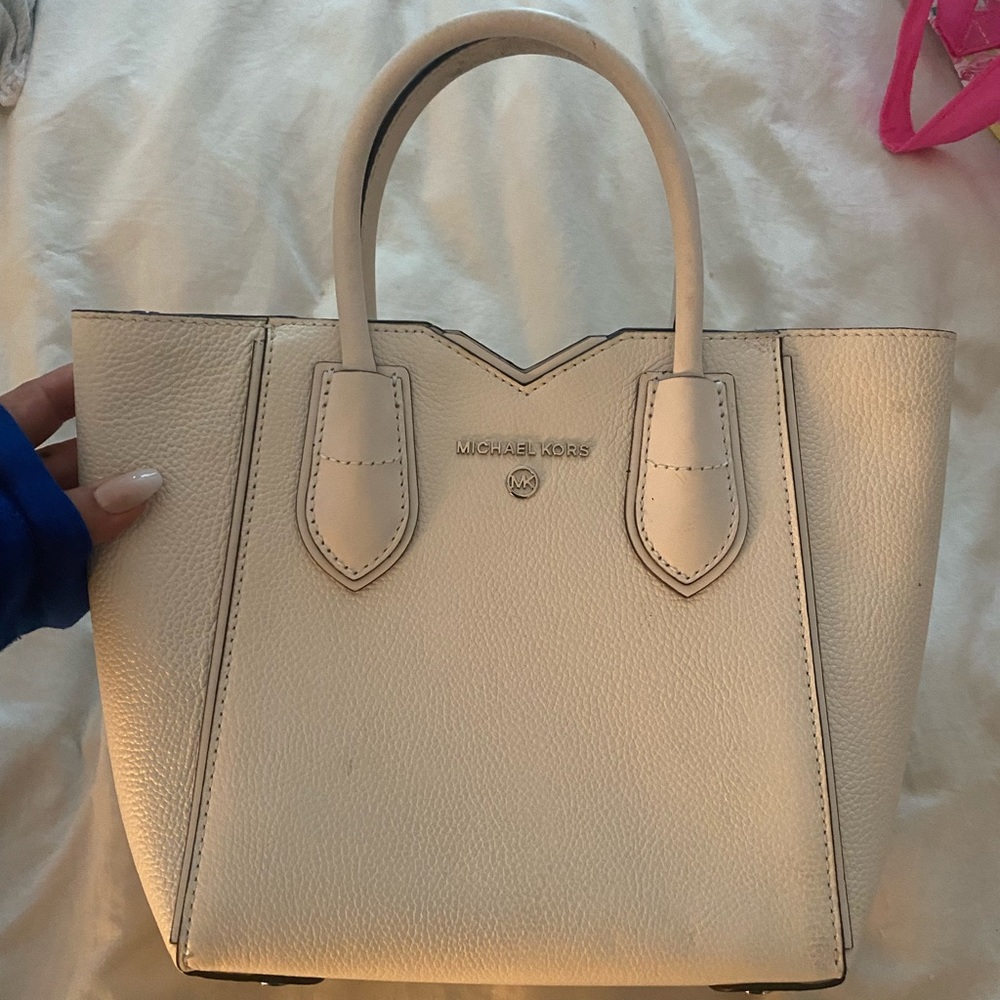 White Michael kors bag